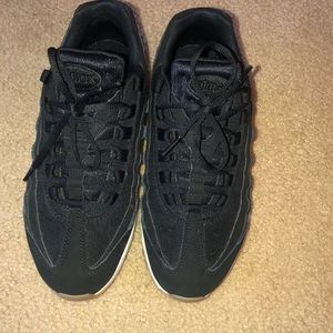 Have Been Worn Twice All Black Air Max